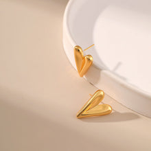 Heart drop earring