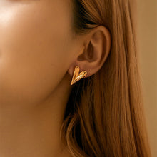 Heart drop earring