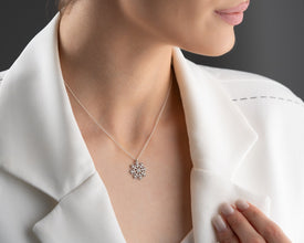 Snowflake Shape Necklace