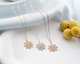 Snowflake Shape Necklace