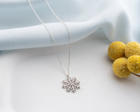 Snowflake Shape Necklace