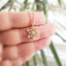 Snowflake Shape Necklace